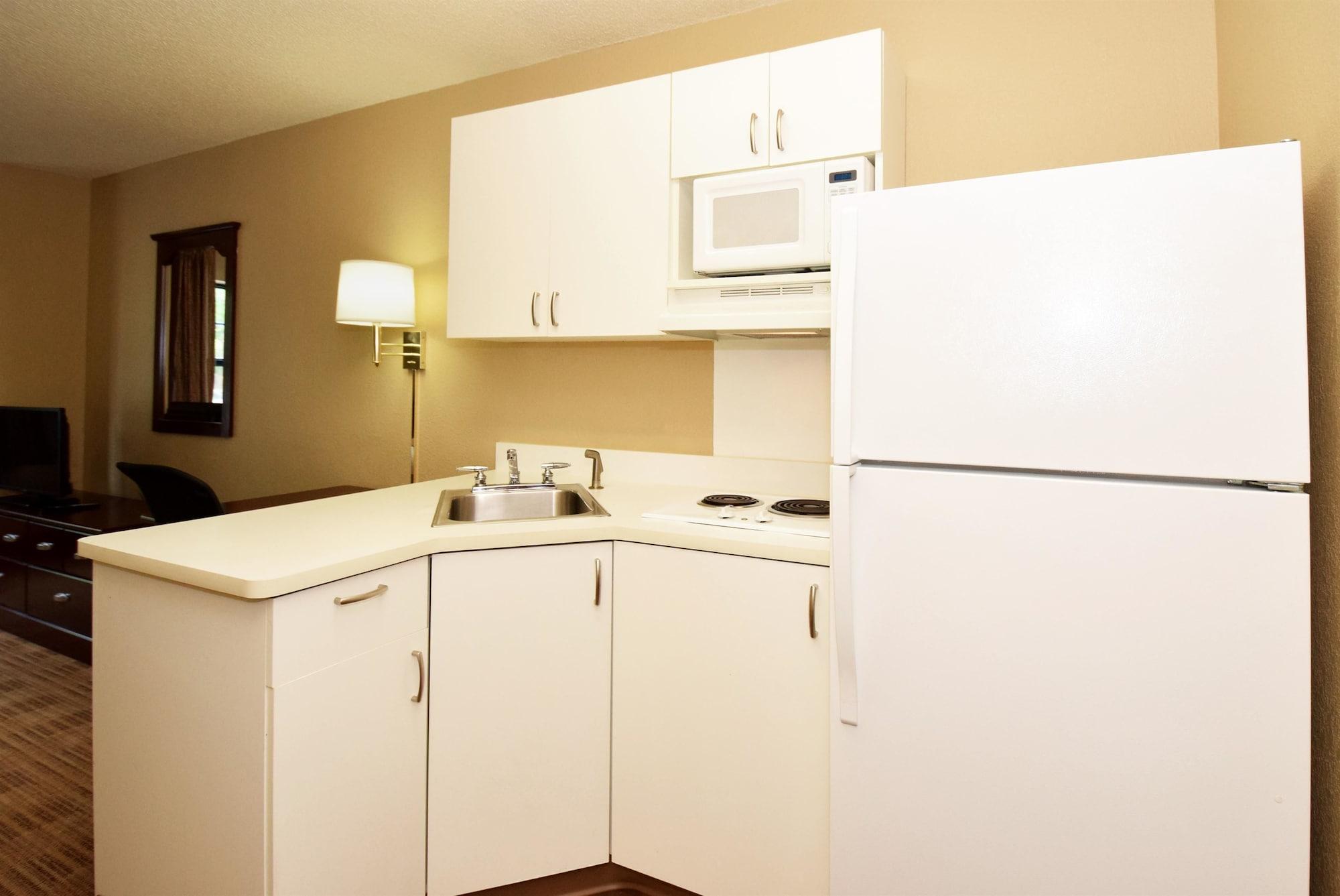Extended Stay America Suites - Detroit - Metropolitan Airport Ром'юлус Екстер'єр фото