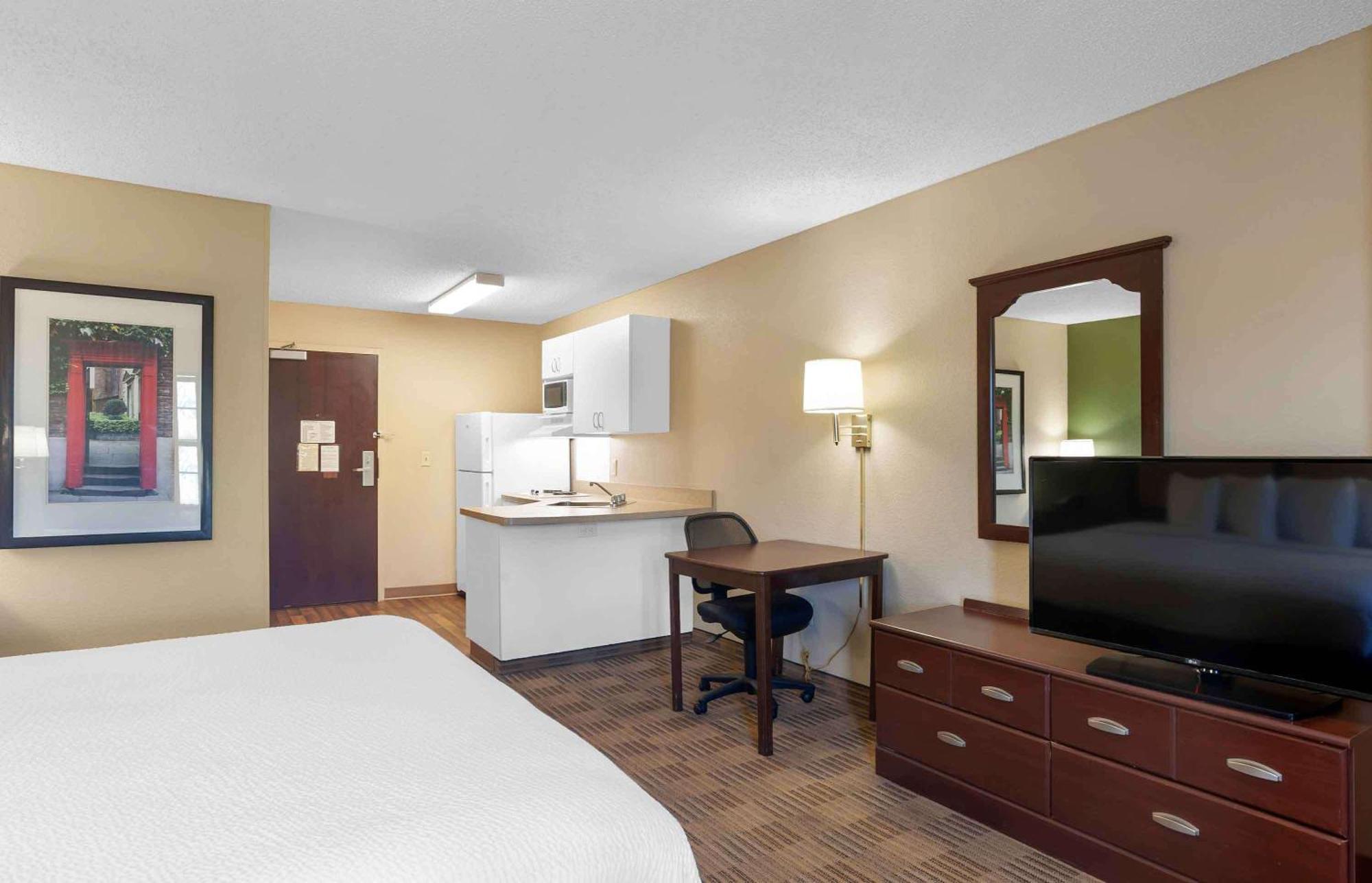 Extended Stay America Suites - Detroit - Metropolitan Airport Ром'юлус Екстер'єр фото
