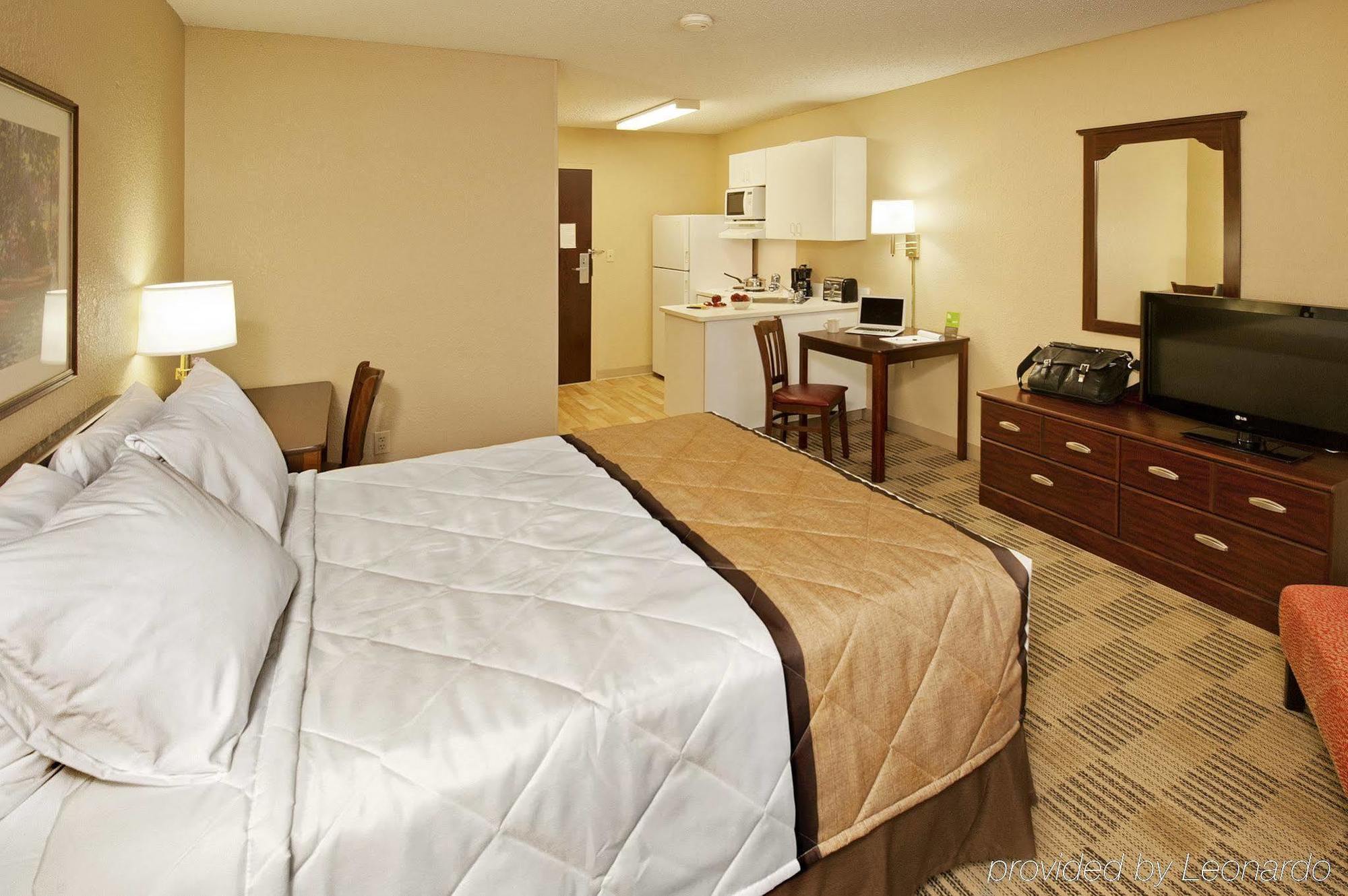 Extended Stay America Suites - Detroit - Metropolitan Airport Ром'юлус Екстер'єр фото